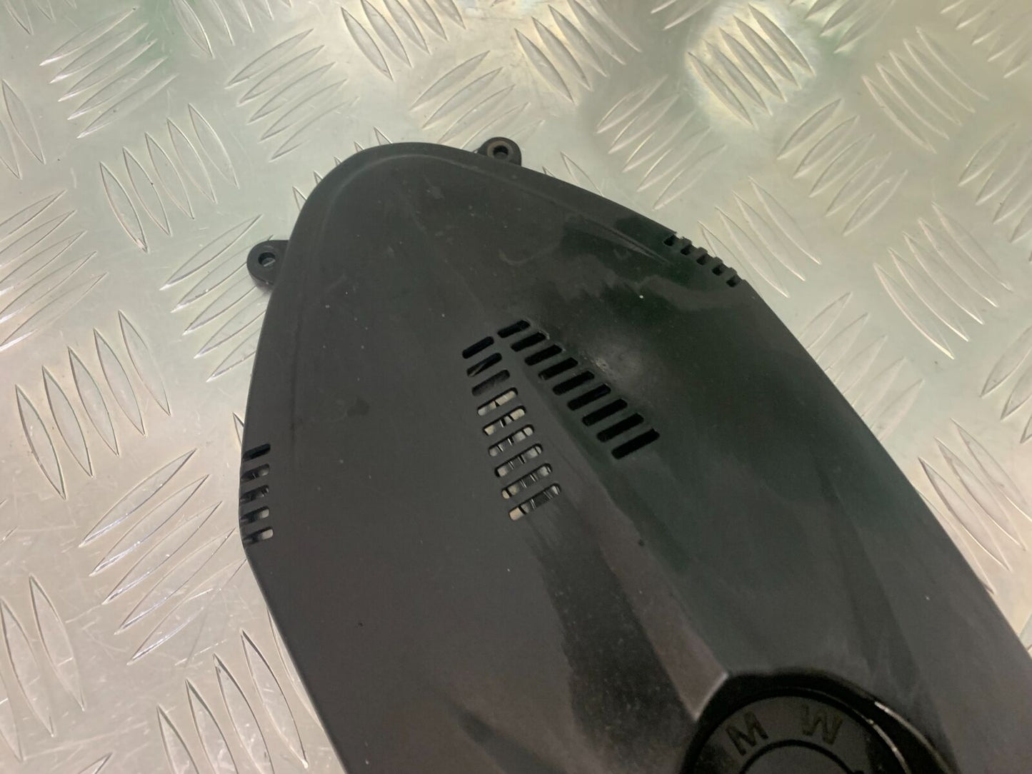 BMW R1200 RT R 1200 RT FRONT ENGINE COVER YEAR 2005-2009 (STOCK 943)