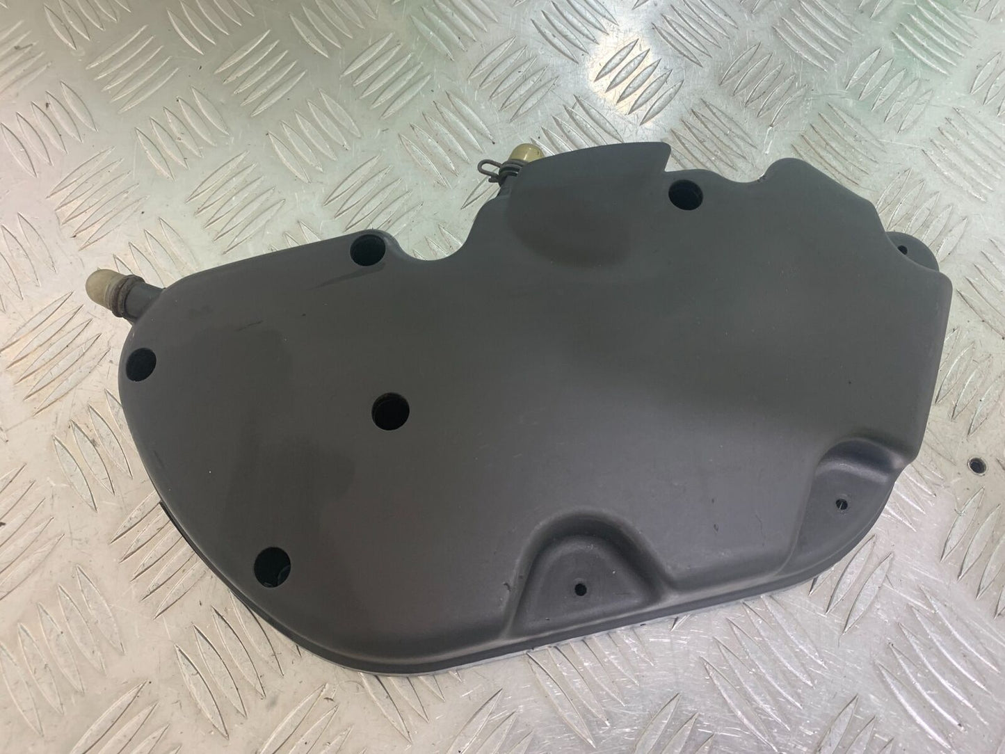 PIAGGIO VESPA GTS 300 AIRBOX COVER YEAR 2010 (CMB1062)