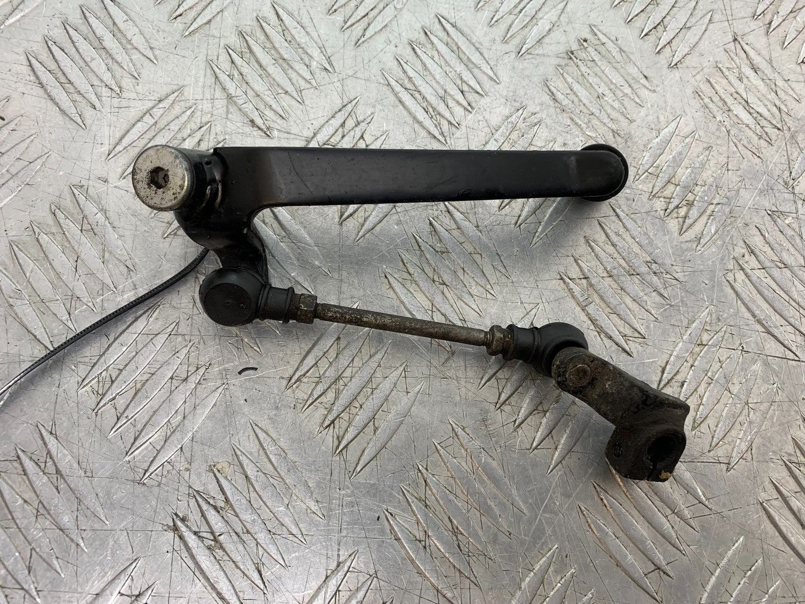 HONDA XL125 VARADERO GEAR LEVER   YEAR 2001-2006  (CMB1304)