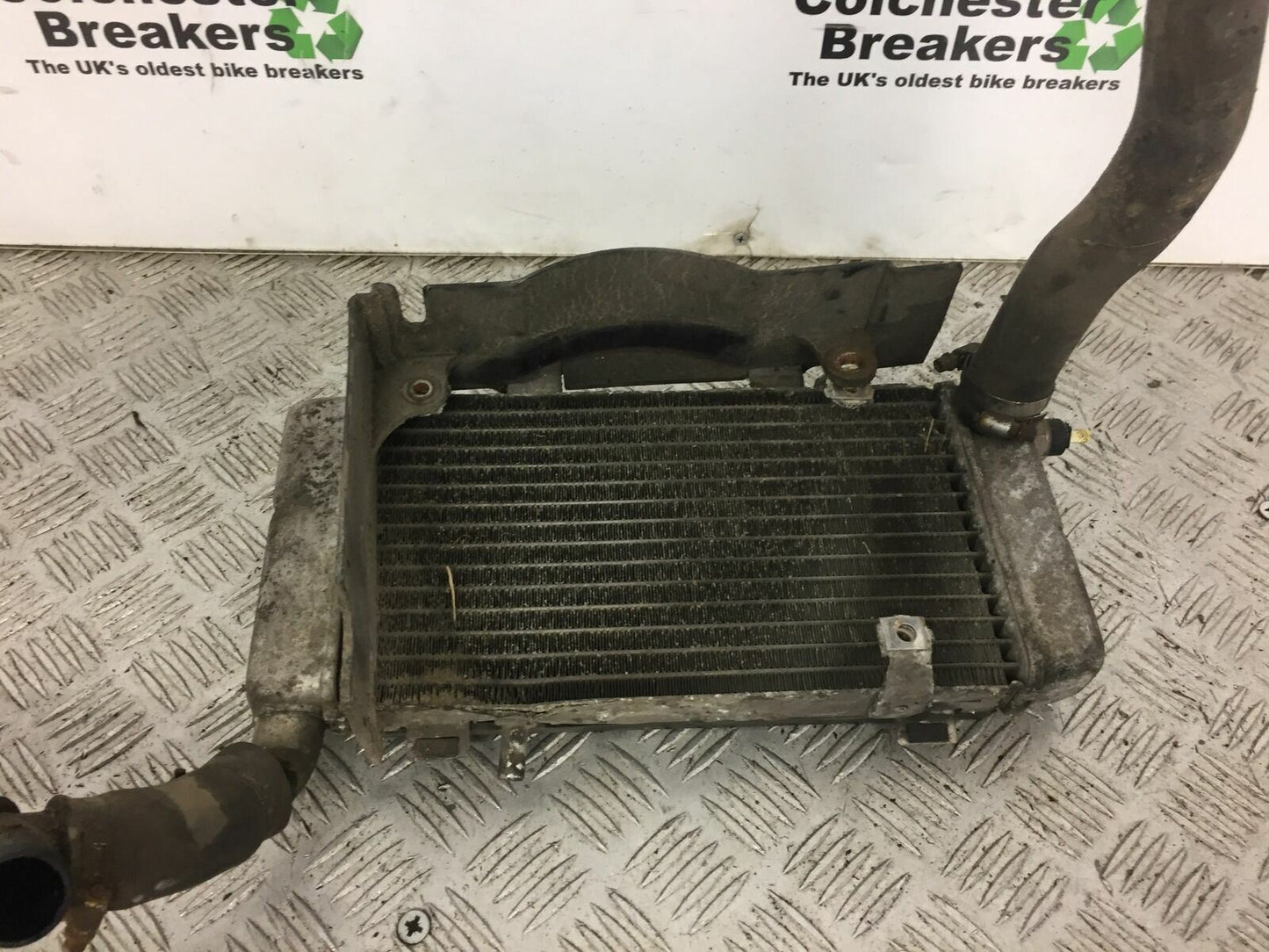 HONDA VFR800 VFR 800 RADIATOR  YEAR 1998-2001 (PRE V-TEC)