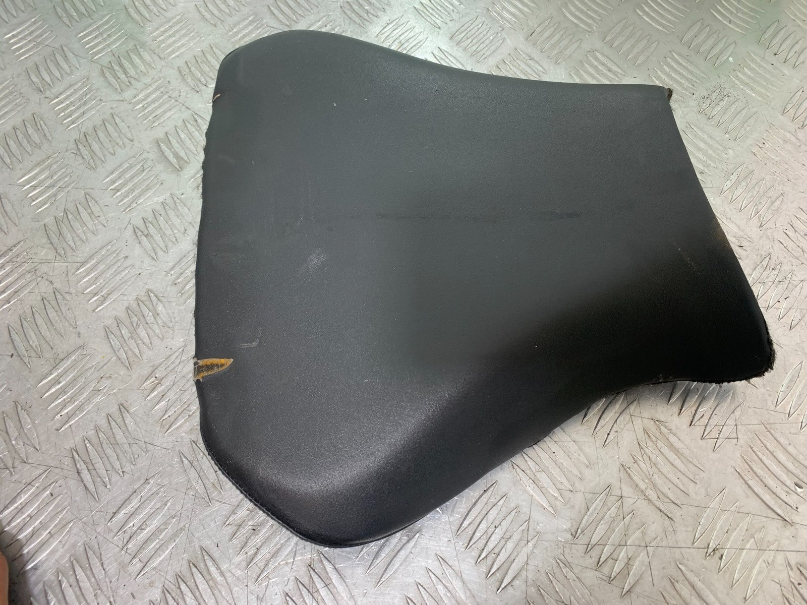 APRILIA RSV1000 RSV 1000 MILLE FRONT SEAT  1998- 2003 (CMB1184)