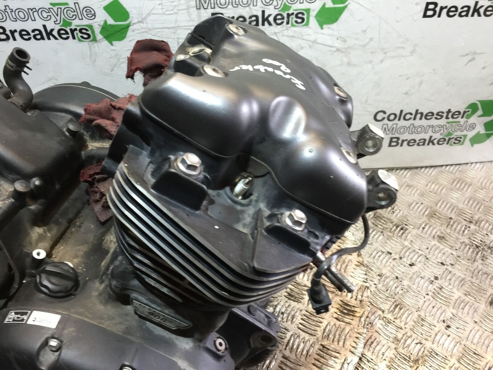 TRIUMPH 900 STREET SCRAMBLER ENGINE  YEAR 2018  (STOCK 896)