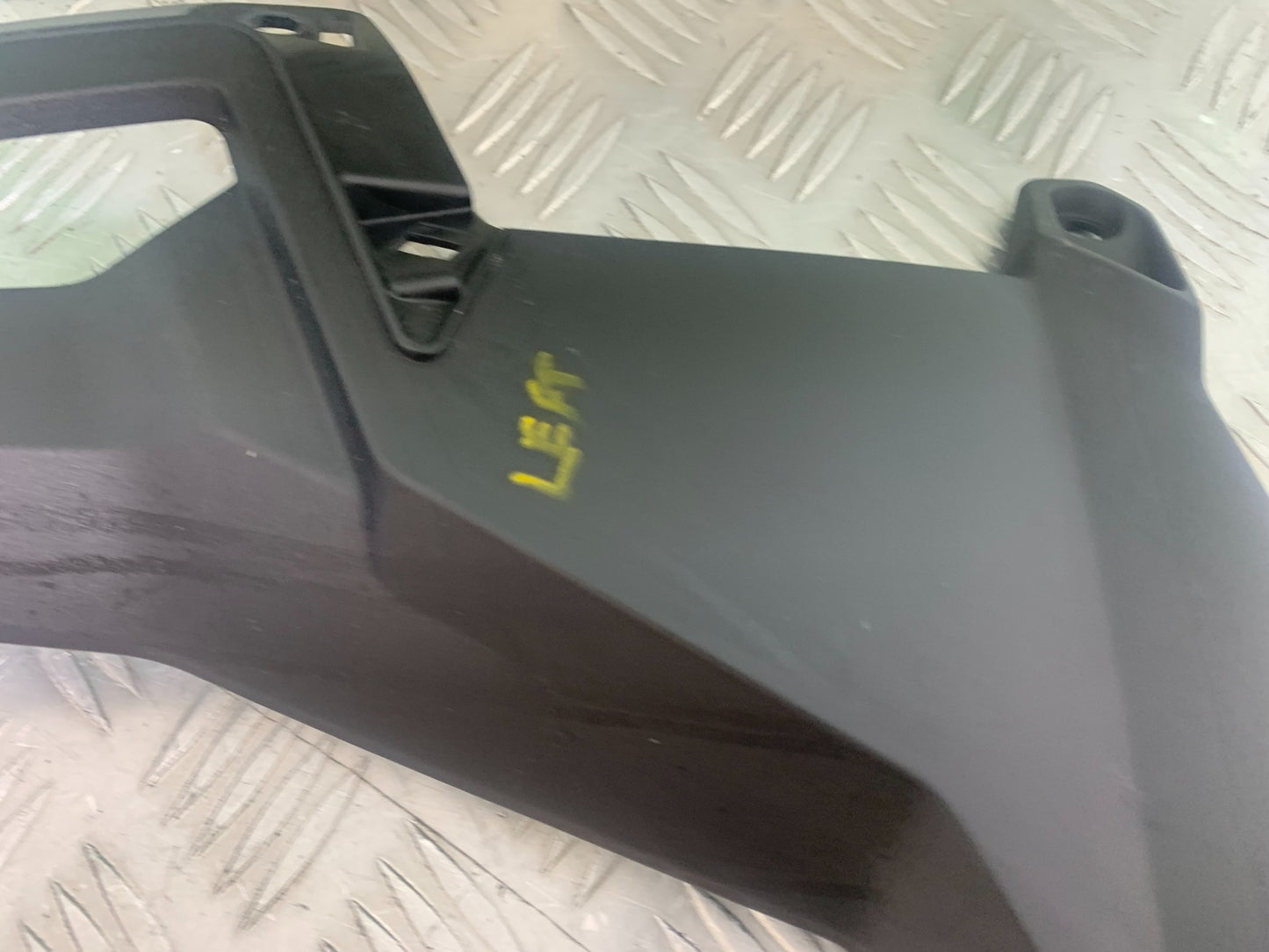 BMW M1000 R LEFT FAIRING PANEL YEAR 2023-2024 (CMB1140)