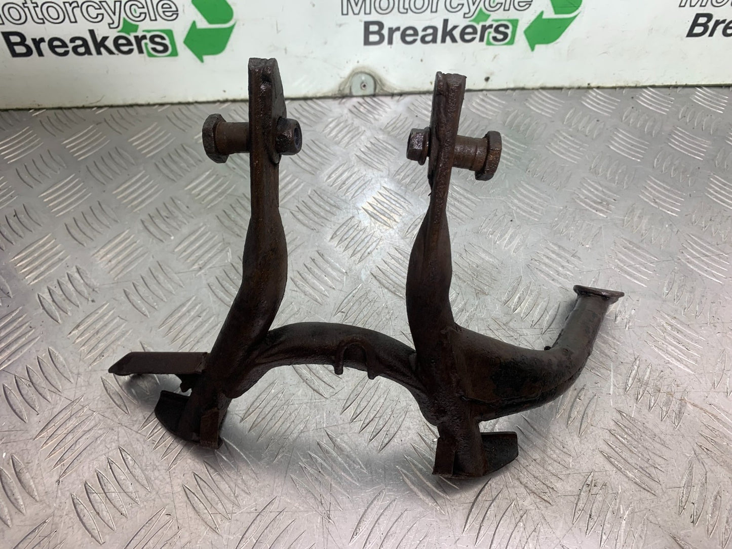 YAMAHA FZS600 FAZER 600 CENTER STAND YEAR 1998-2001 (CMB1267)