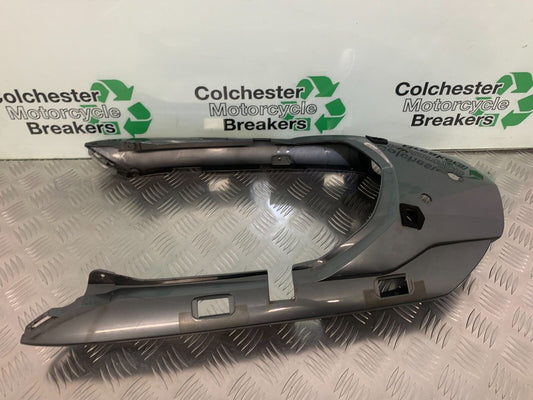 YAMAHA FJR1300 FJR 1300 SEAT UNIT TAIL PIECE YEAR 2001-05 (STOCK 946)