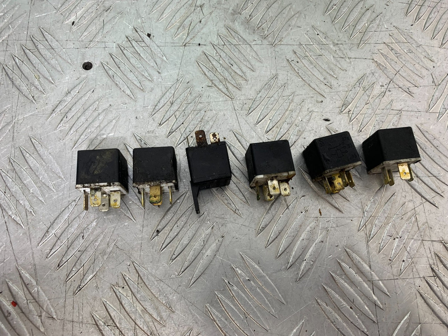 TRIUMPH 955i SPRINT ST RELAYS  YEAR 1999-04 (CMB1230)