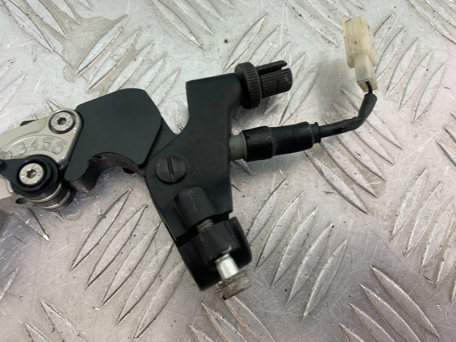 MV AGUSTA 800 F3 CLUTCH LEVER AND BRACKET  YEAR 2013-2016 (CMB1152)