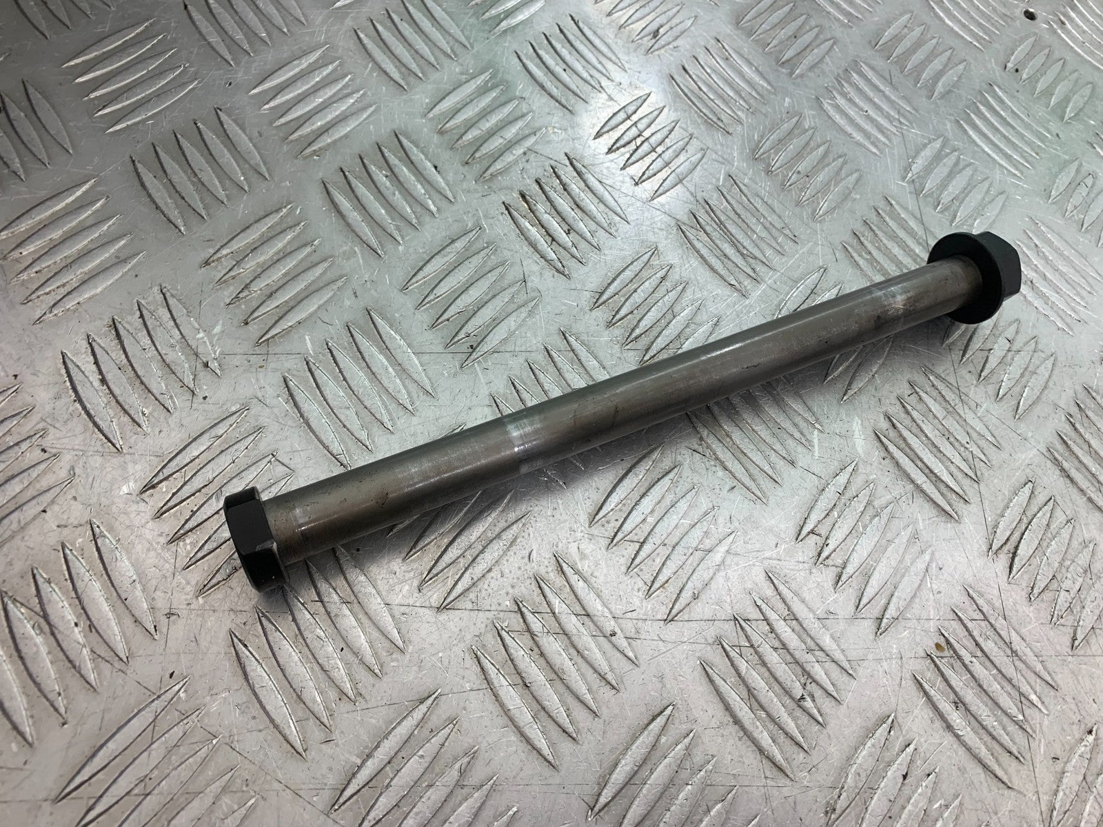 KTM 1290 SUPER DUKE R SWINGARM SPINDLE YEAR 2020-2024 (CMB1272)