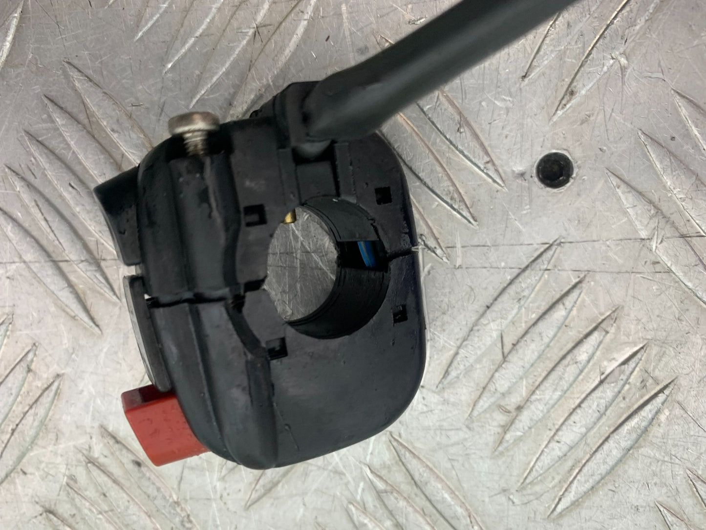 APRILIA TUONO 1000 V4 RIGHT SWITCH GEAR    YEAR 2013-2014 (CMB1239)
