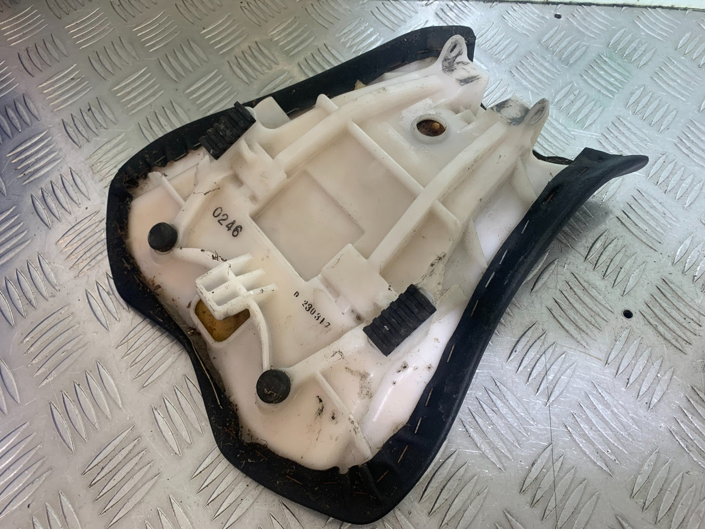 KAWASAKI ZX6R FRONT SEAT YEAR 2009-2012 (CMB1136)