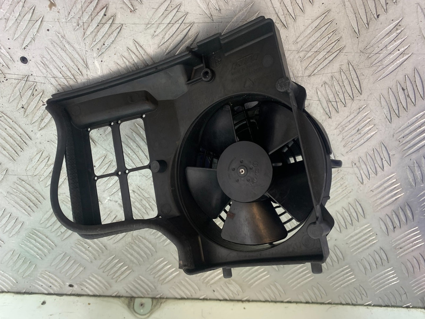 KTM 990 SUPER DUKE RADIATOR FAN  YEAR 2007-2011  (CMB1207)