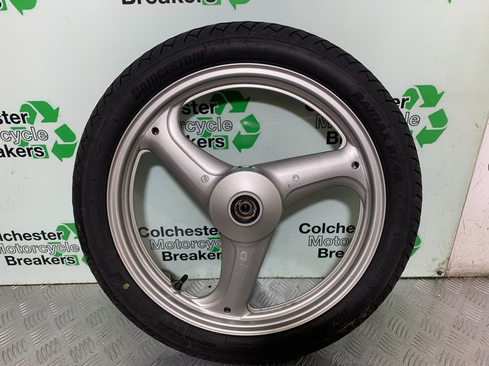 HONDA XL125 VARADERO FRONT WHEEL  YEAR 2001-2006  (CMB1304)