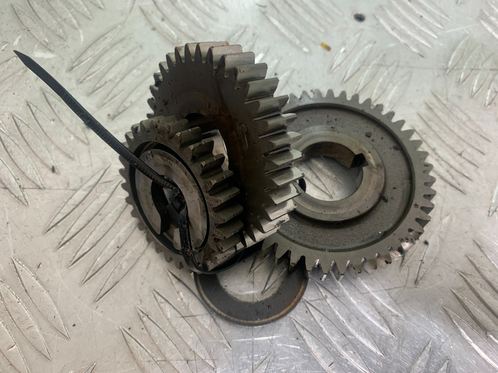 APRILIA 650 PAGASO STRADA ENGINE GEARS    YEAR 2005-2010 (CMB1057)