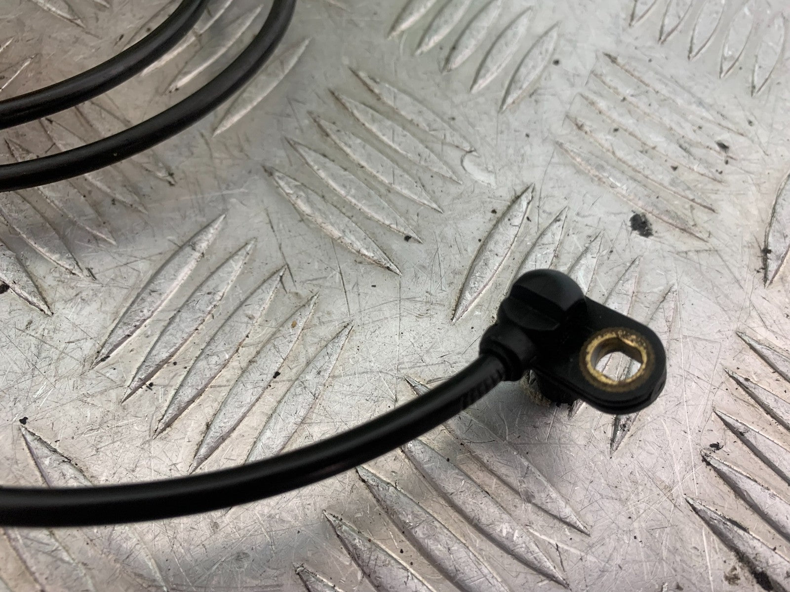 KTM 690 DUKE R LC4 REAR ABS SENSOR YEAR 2012-2015  (CMB1180)