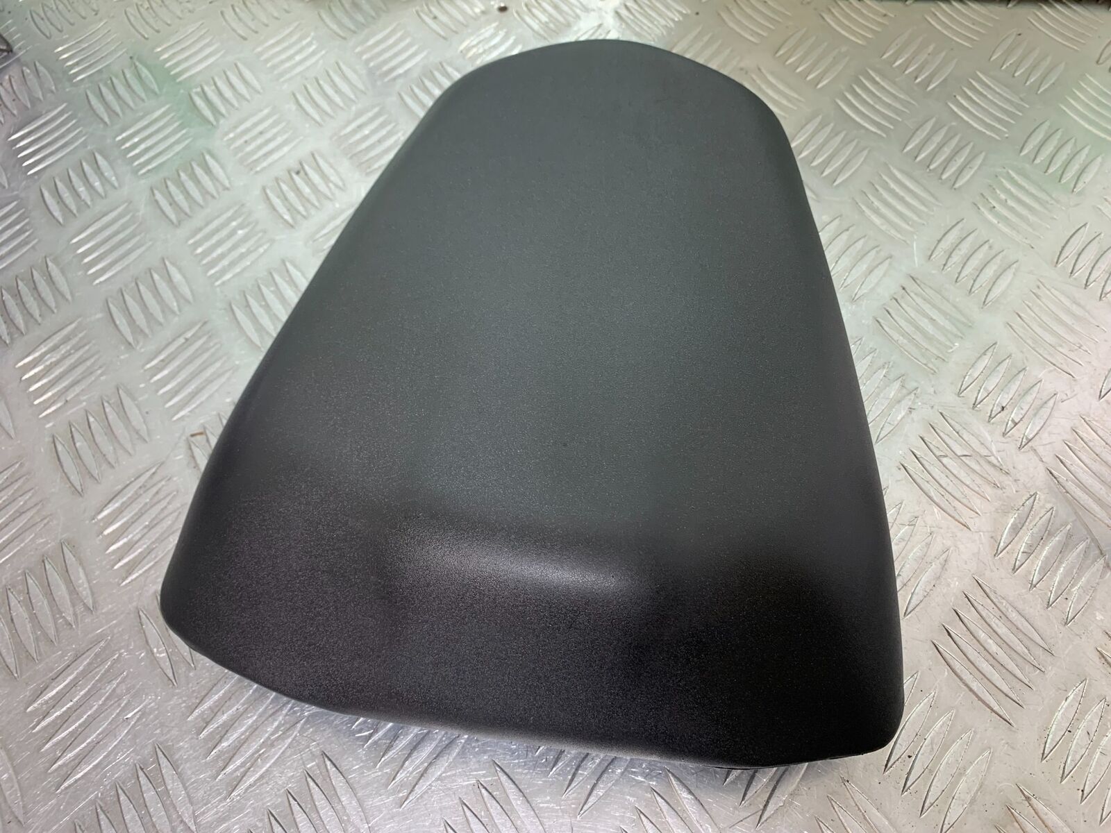 HONDA CBR500R CBR 500 R REAR SEAT  YEAR 2012-16 (CMB1048)