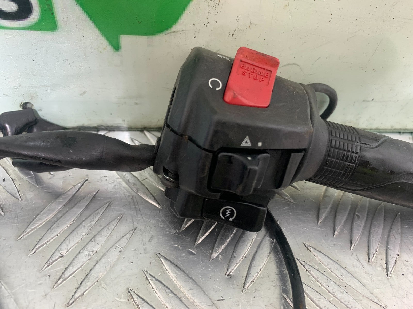 HONDA NT 700 V DEAUVILLE RIGHT SWITCH GEAR   YEAR 2006-2011 (CMB 2013)