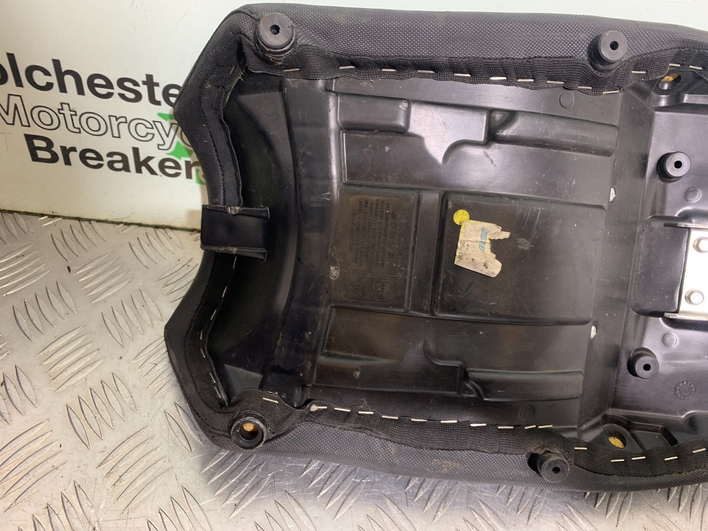 TRIUMPH 1050 SPRINT ST SEAT  2003-2011 (CMB1285)