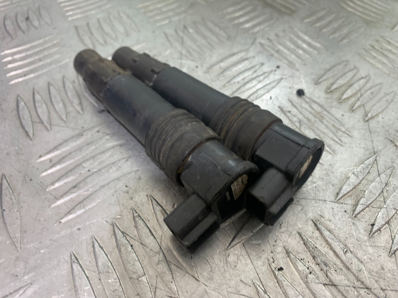 KAWASAKI ZX9R ZX9 E1 2 X COILS   YEAR 2000-01 (CMB1171)