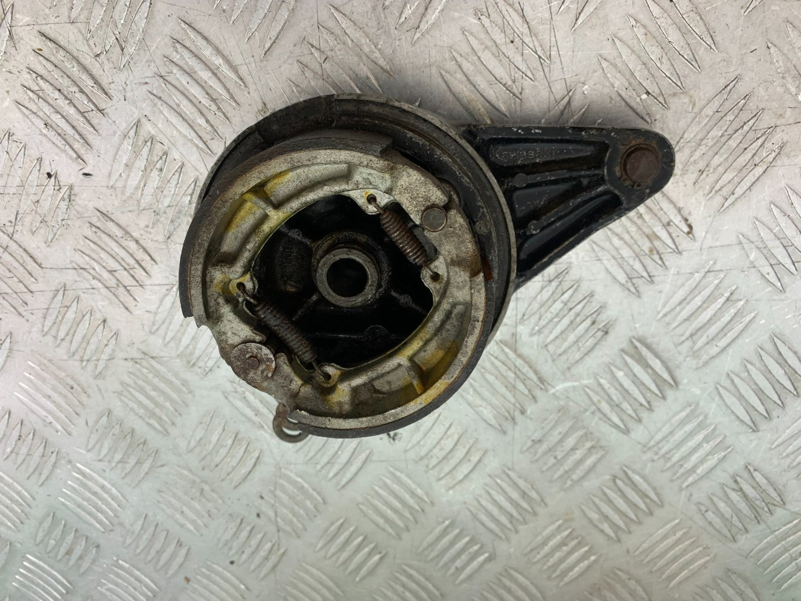 KAWASAKI KLR250 KLR 250 REAR BRAKE HUB YEAR 1984-2001 (CMB1225)