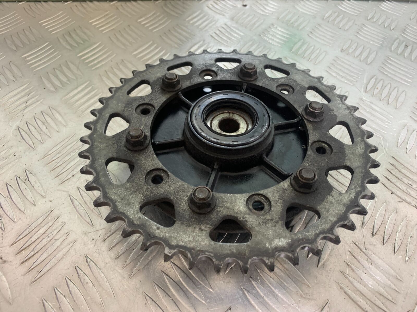 YAMAHA XJ6 XJ6-S SPROCKET CARRIER   YEAR 2009-2015  (CMB1070)