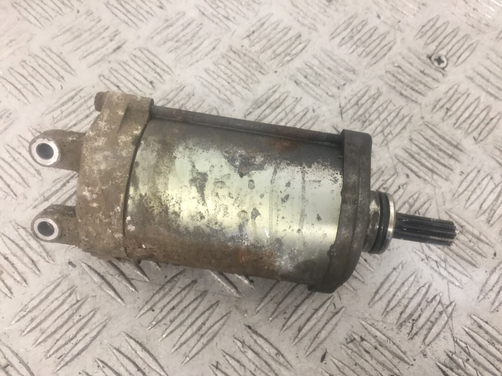 TRIUMPH TROPHY 1215 SE STARTER MOTOR  2012-2017 (STOCK 870)