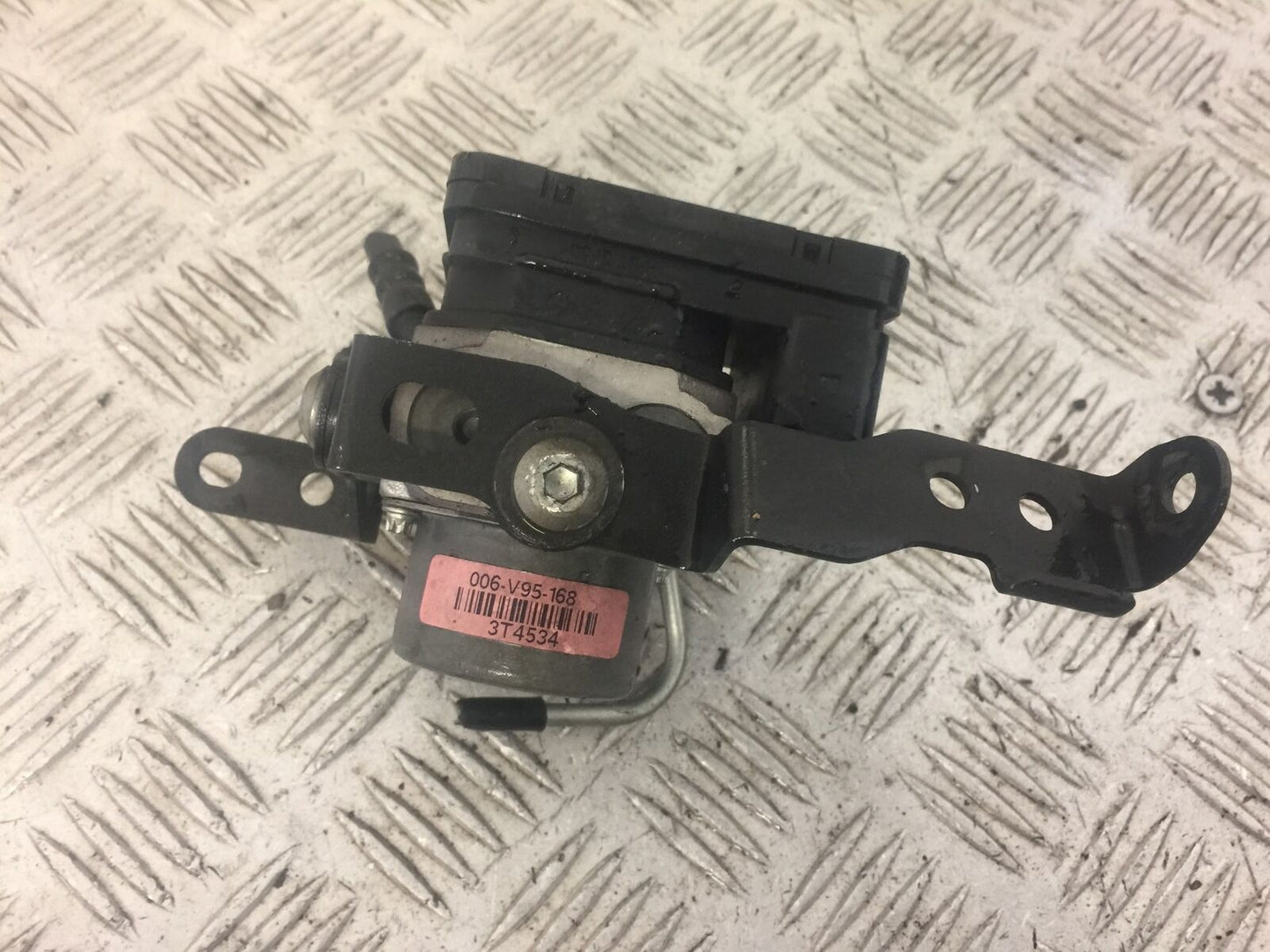 KAWASAKI NINJA 400 ABS PUMP  YEAR 2019  (STOCK 635)