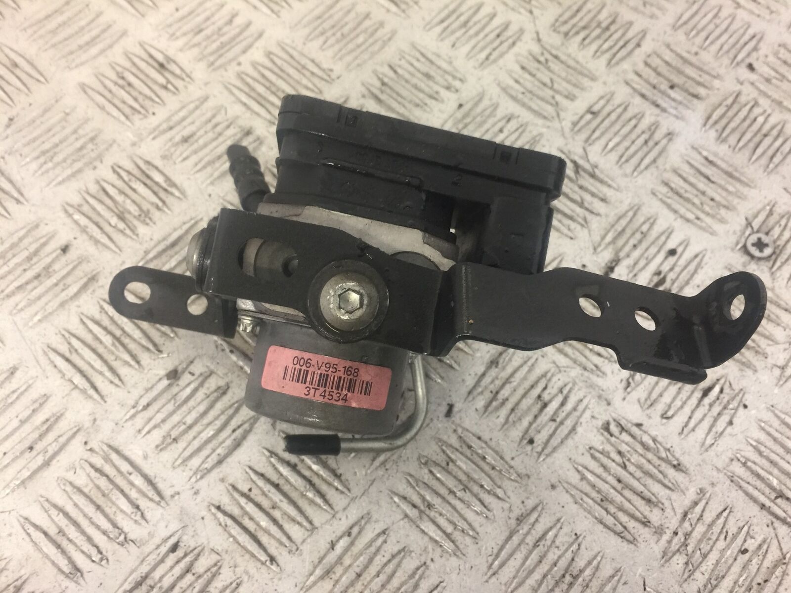 KAWASAKI NINJA 400 ABS PUMP  YEAR 2019  (STOCK 635)
