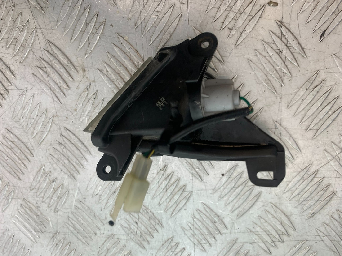 KAWASAKI ER6 F ER6F FRONT LEFT INDICATOR   YEAR 2005-2008 (CMB1277)
