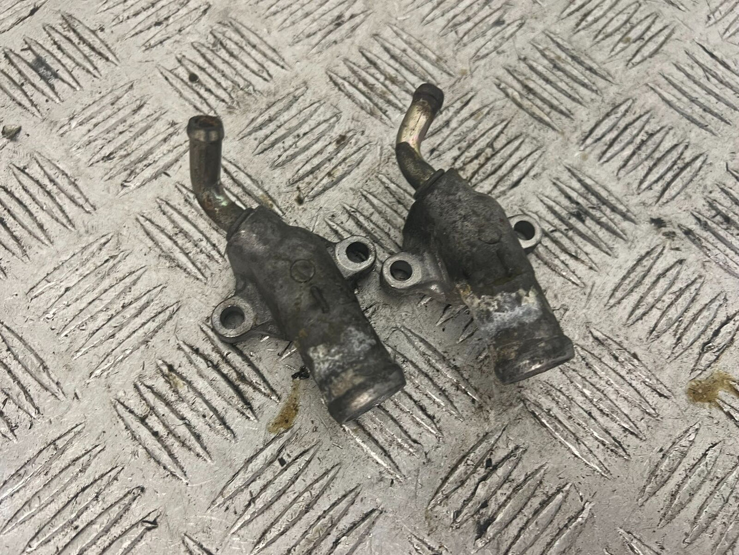 HONDA GL1800 GL 1800 WATER PIPES   YEAR 2004 ABS (STOCK 890)