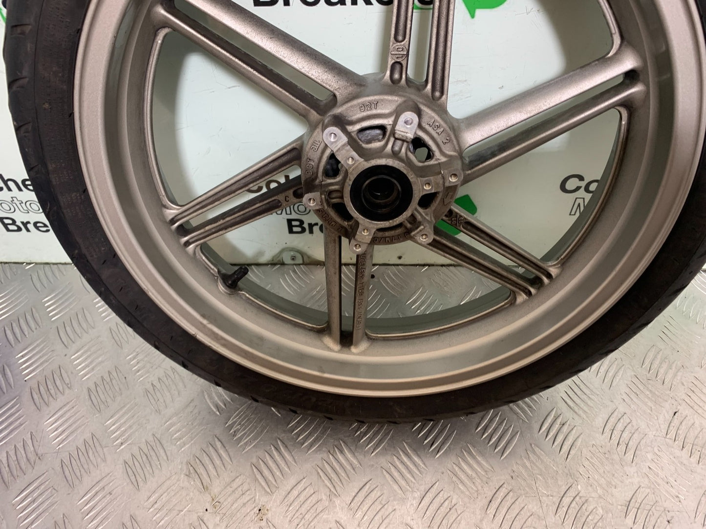 HONDA CBF600 CBF 600 FRONT WHEEL YEAR 2004 -07 (CMB1247)