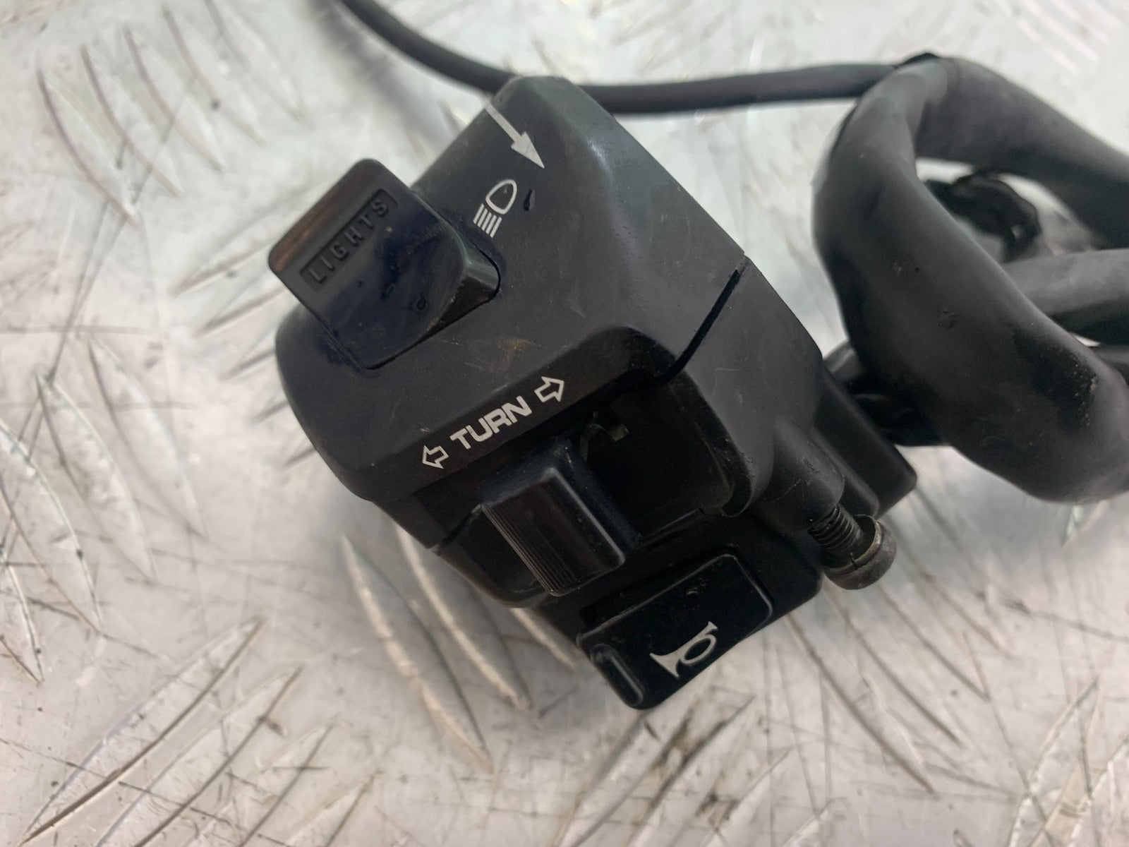 HONDA VFR800 PRE V-TEC LEFT SWITCH GEAR  YEAR 1998-2001 (CMB1233)