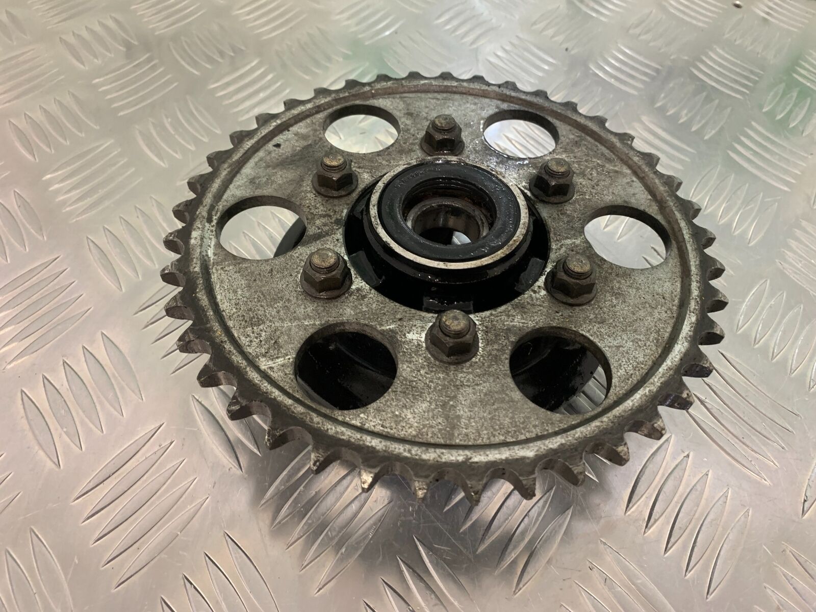 KAWASAKI ZX9R ZX9 C SPROCKET CARRIER   YEAR 1998-99 (STOCK 957)