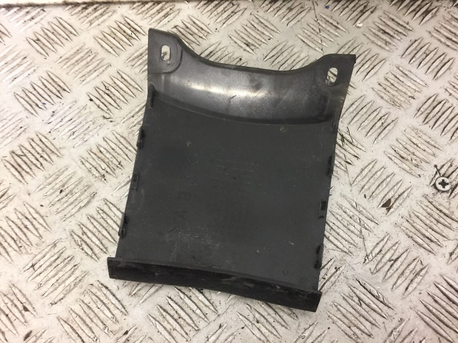 YAMAHA YBR125 YBR 125 TAIL PIECE JOINER  YEAR 2013 STOCK 526