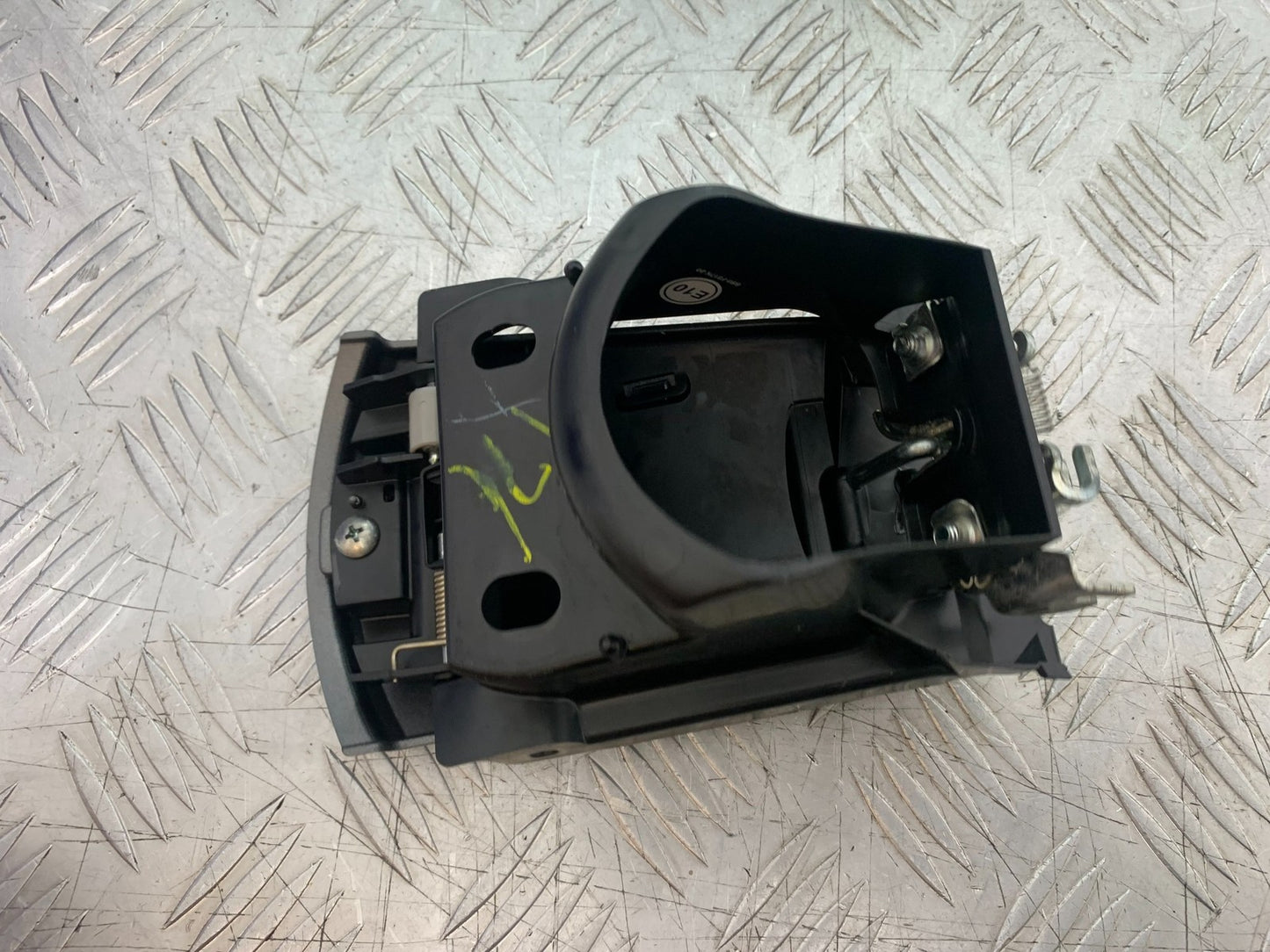 YAMAHA XMAX 300 PETROL CAP COVER  YEAR 2017-2020 (CMB1218)