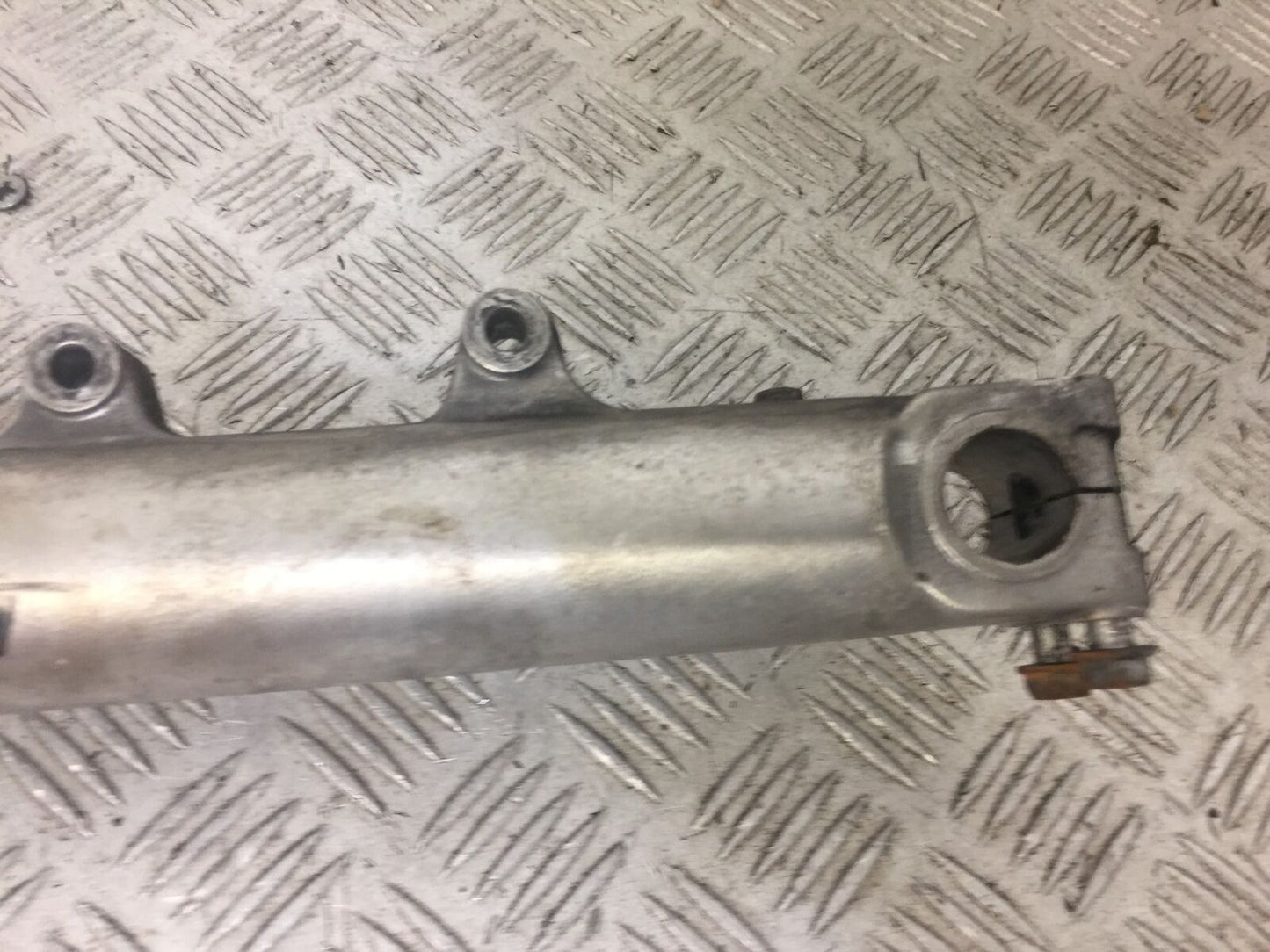 HONDA HONDA CBR400 RR LEFT FORK  YEAR 1990-95(STOCK 624)