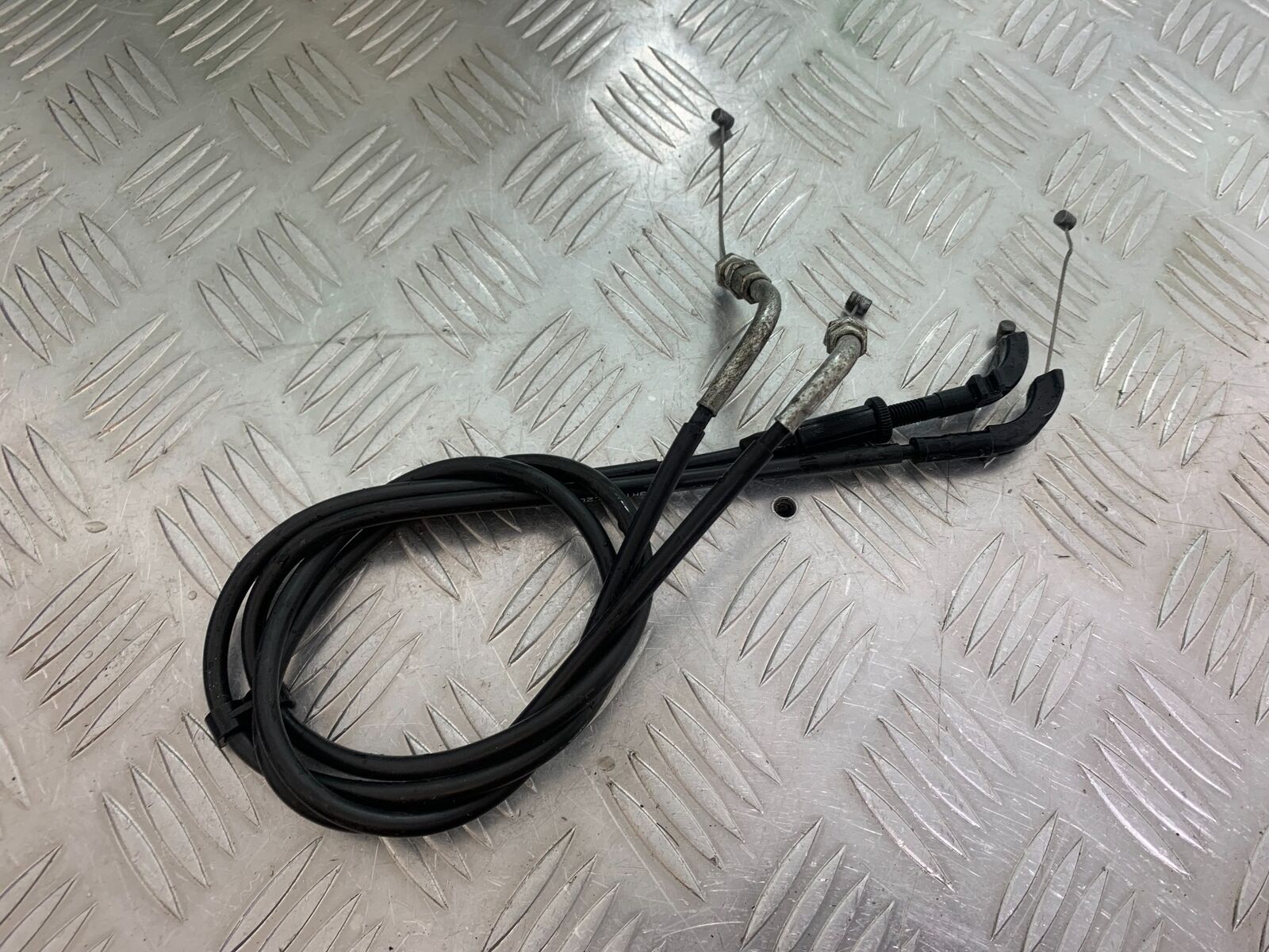 SUZUKI INTRUDER VL800 C800 THROTTLE CABLES  YEAR 2012-16 (CMB1039)