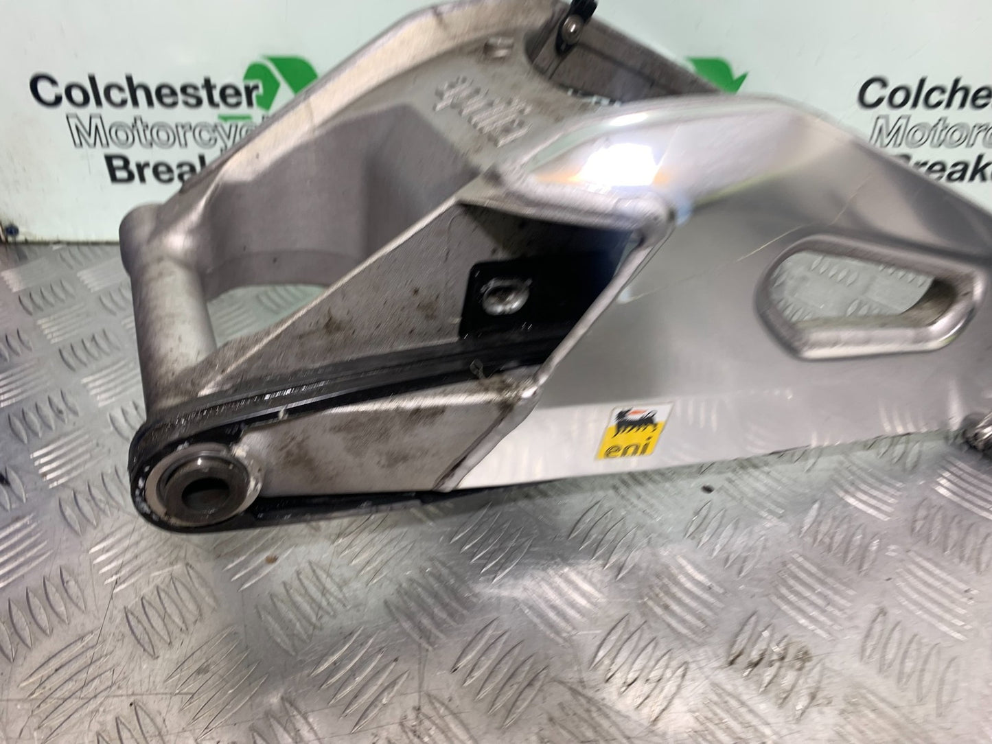 APRILIA TUONO 1000 V4 SWINGARM YEAR 2013-2014  (CMB1239)