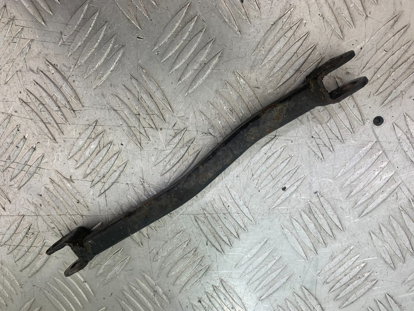 SUZUKI GSX750 INAZUMA REAR BRAKE ARM YEAR 1998-2003 (CMB1308)
