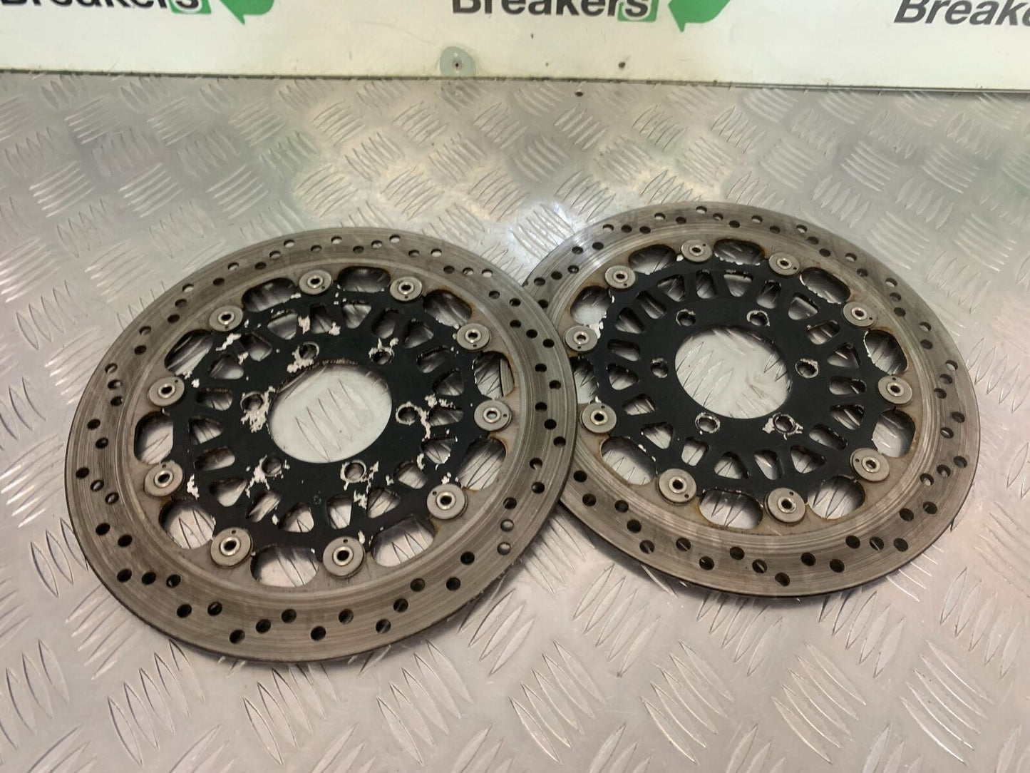 TRIUMPH 955I SPRINT RS FRONT BRAKE DISCS YEAR 1999-04 (STOCK 989)