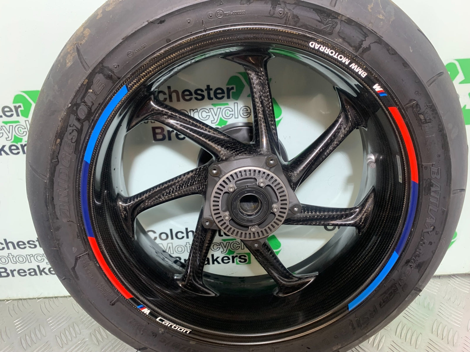 BMW M1000 R CARBON REAR WHEEL  YEAR 2023-2024 (CMB1140)