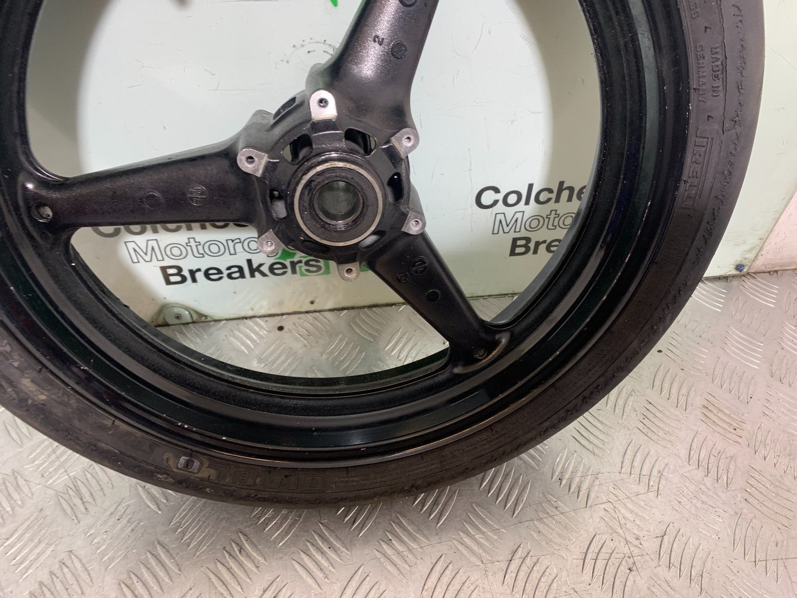 HONDA CBR1000 rr FIREBLADE FRONT WHEEL   2008-2011 (CMB1253)