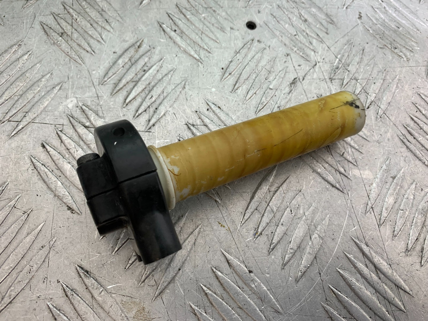 HONDA CBR1000 RR THROTTLE AND GRIP  YEAR  2008-2011 (CMB1330)