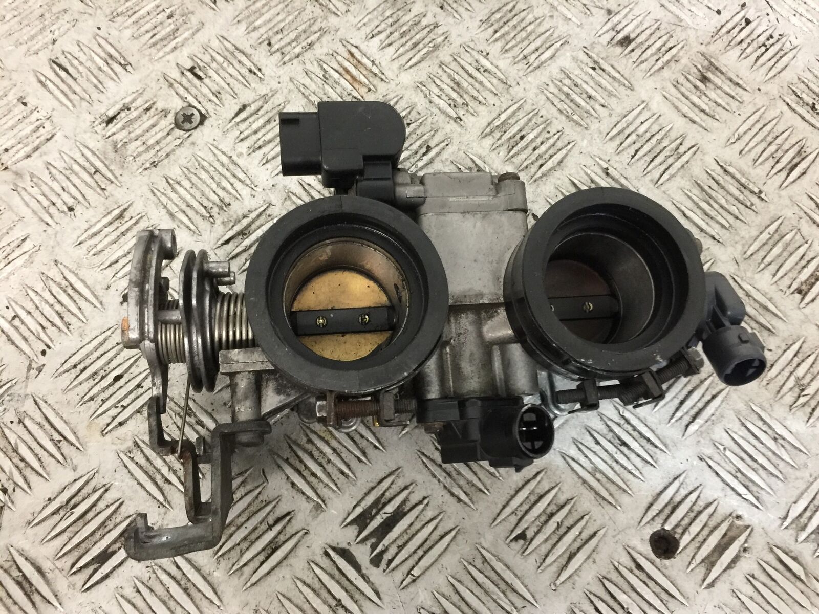 HONDA GL1800 GL 1800 THROTTLE BODIES   YEAR 2004-10 ABS (STOCK 890)