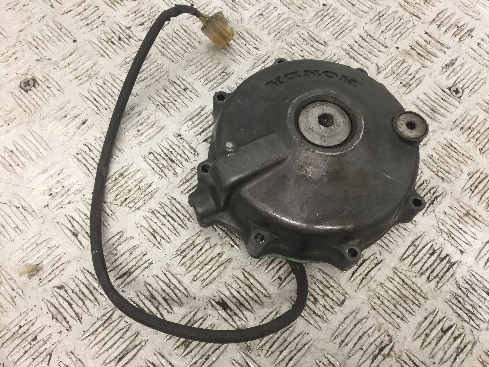 HONDA VTR1000 VTR 1000 FIRESTORM GENERATOR & COVER  YEAR 2002 (STOCK 794)
