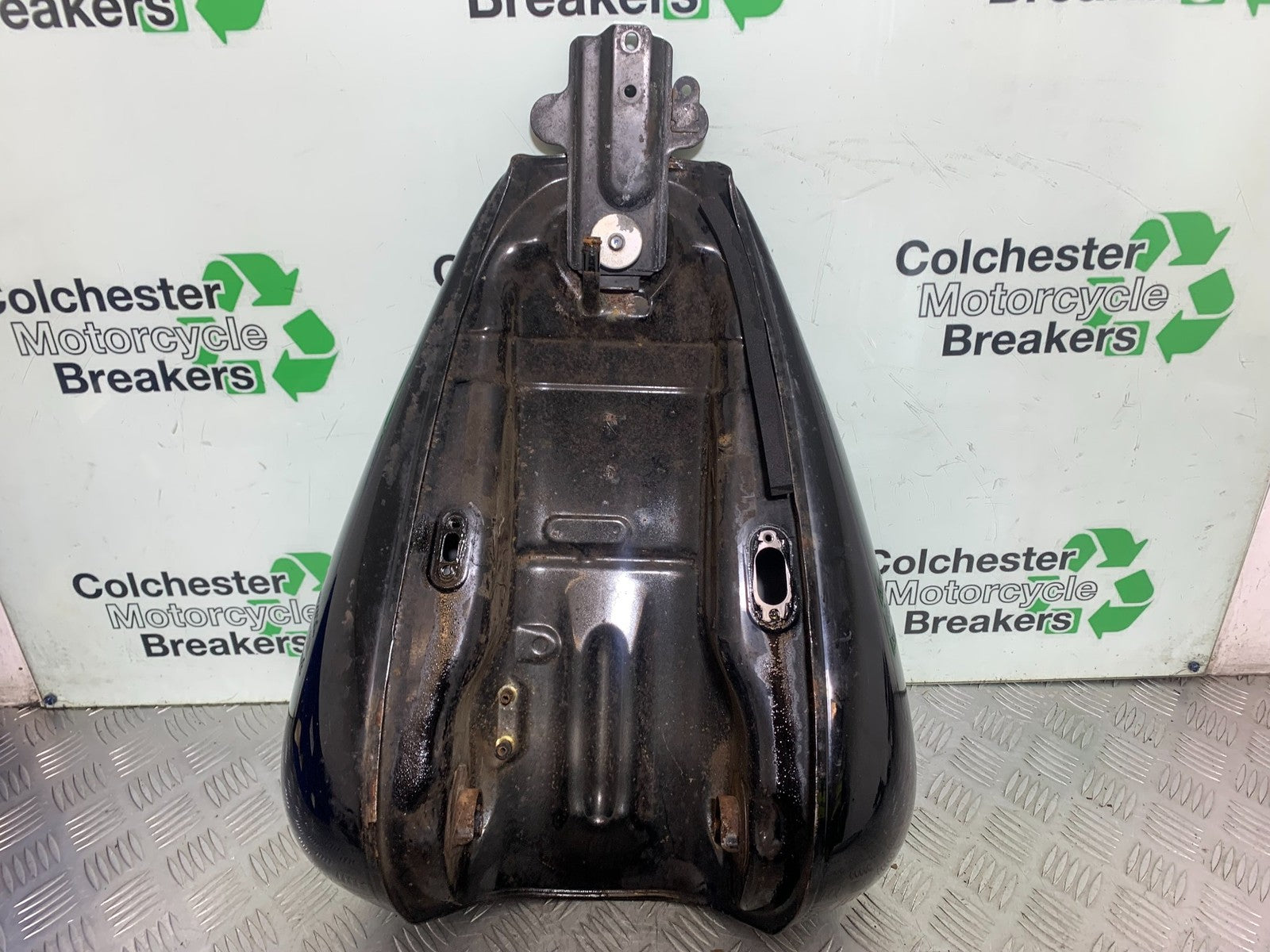 YAMAHA XVS 1300 MIDNIGHT STAR PETROL TANK  YEAR 2007-16 (CMB1200)