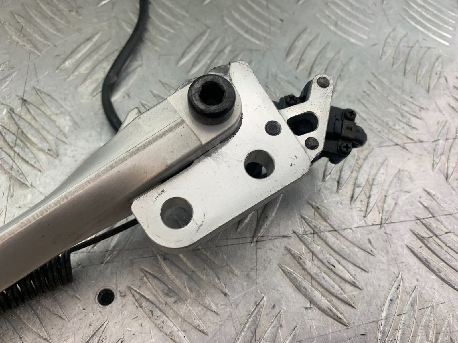 TRIUMPH 675 STREET TRIPLE R SIDE STAND YEAR 2013 - 2016 (CMB1221)