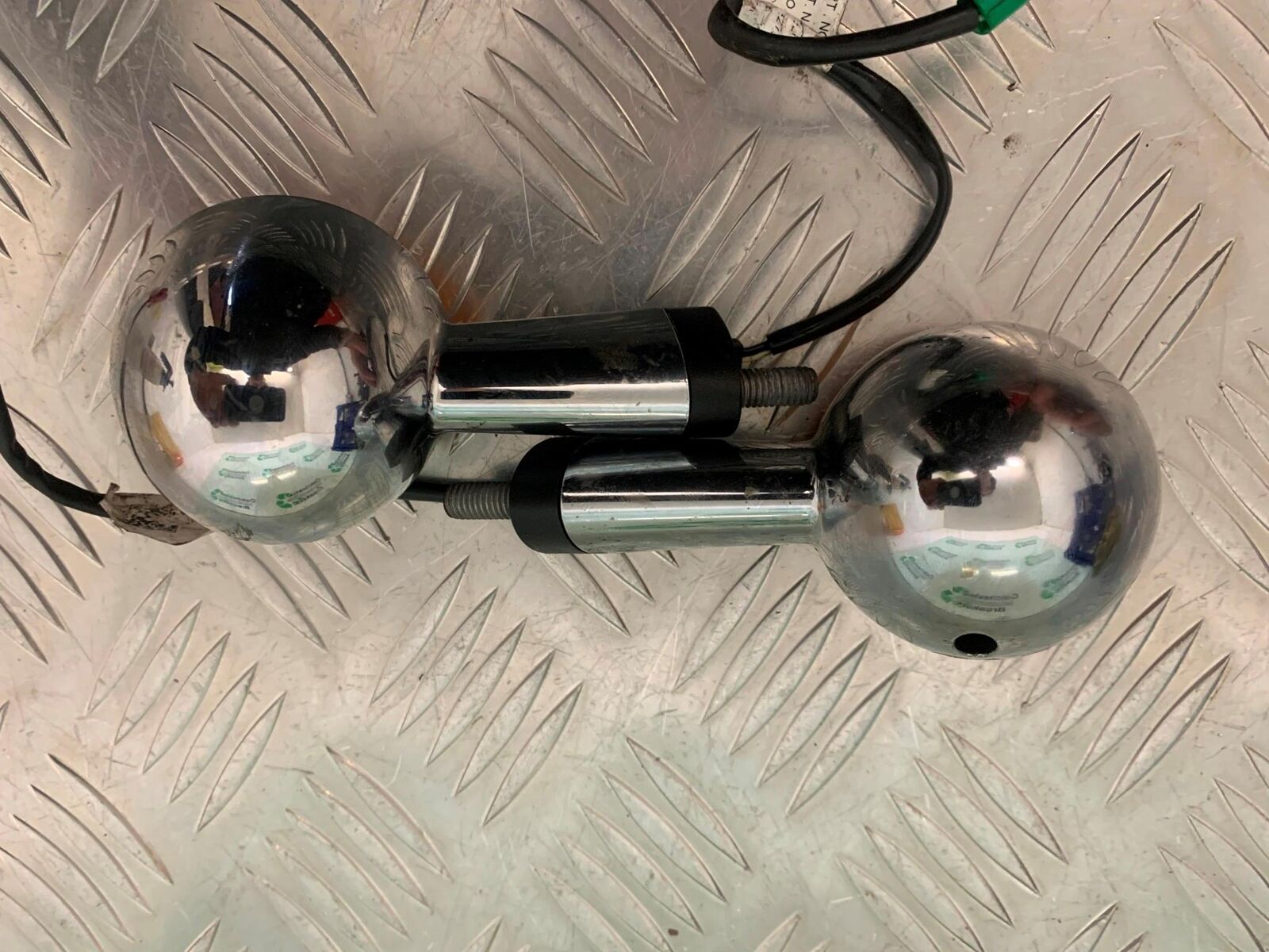 ROYAL ENFIELD 350 CLASSIC REAR INDICATORS  YEAR 2022 (STOCK 967)