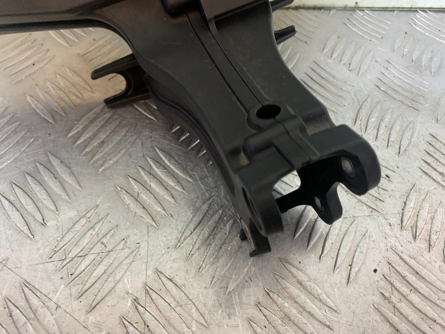 APRILIA RSV4 FACTORY FAIRING BRACKET  YEAR 2009-2012 (CMB1224)