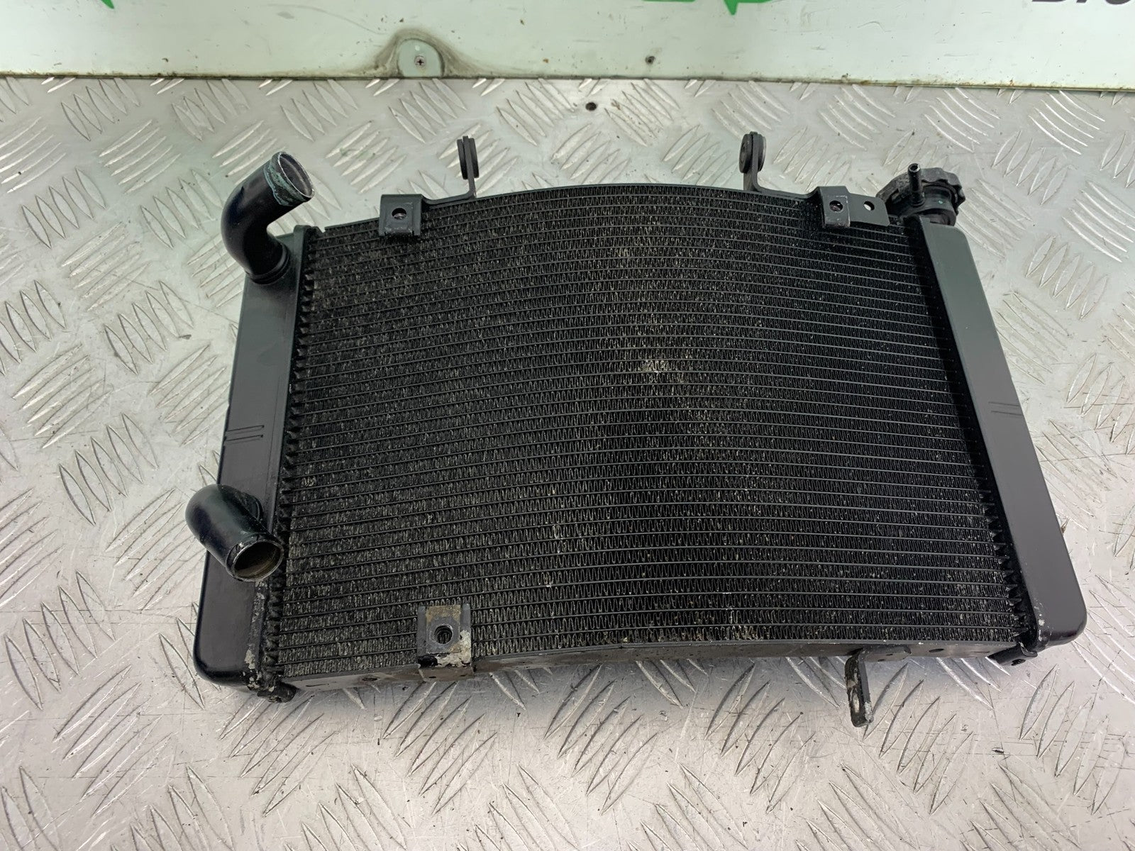 TRIUMPH 675 STREET TRIPLE RX RADIATOR   2015- 2017 (CMB1299)