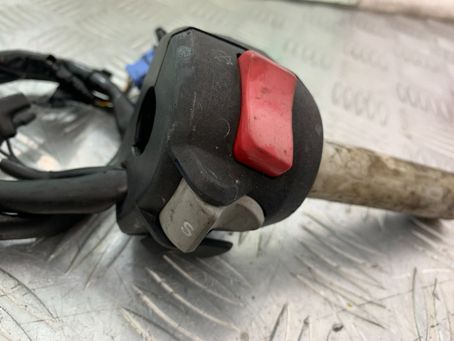 HONDA NC700 X RIGHT SWITCH GEAR  YEAR 2012-2014 (CMB1327)